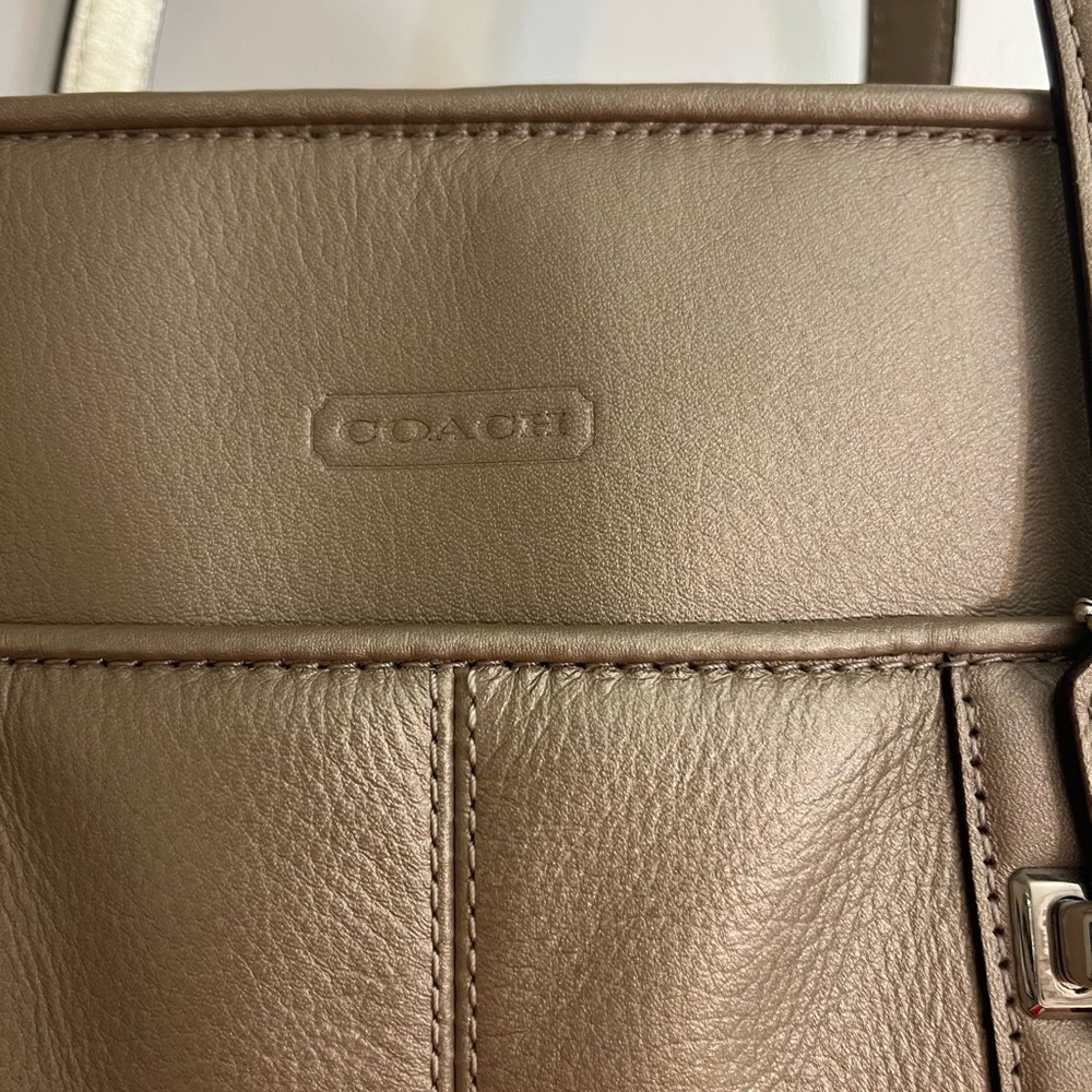 Coach Gold Leather Bag - Picture 4 of 14